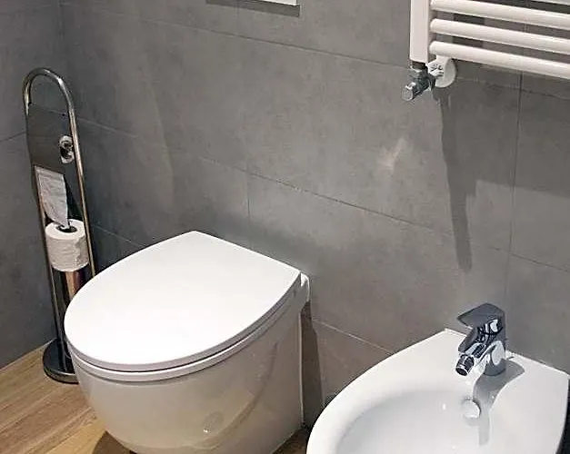 Vatican Garden Bed & Breakfast 4*